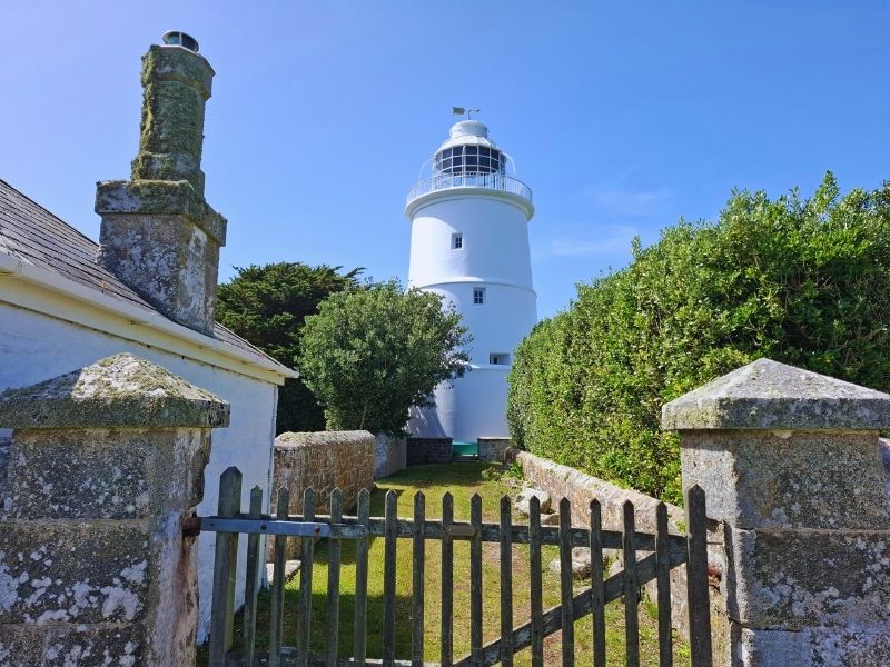 Gatehouse and lighthouse
